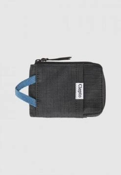 Cleptomanicx Mini Skate Wallet Black