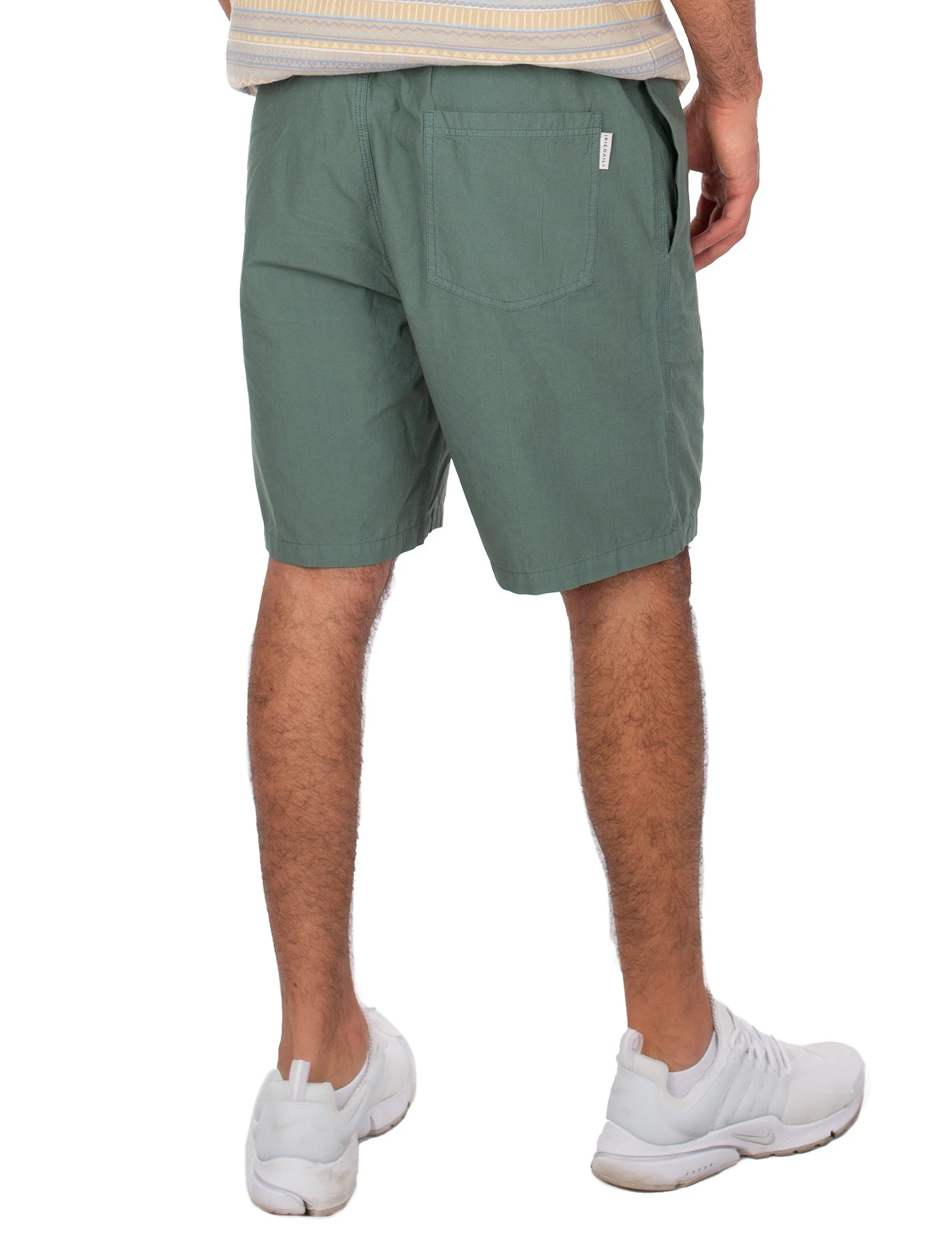 Iriedaily City Relax Shorts Jungle Green 2 Iriedaily City Relax Shorts Jungle Green – Bild 2