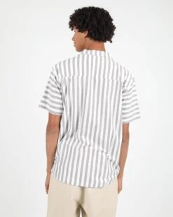 Wemoto Singer Shirt Opal White -Street Kleidung Geschäft wemoto ss24 webshop men shirting2019